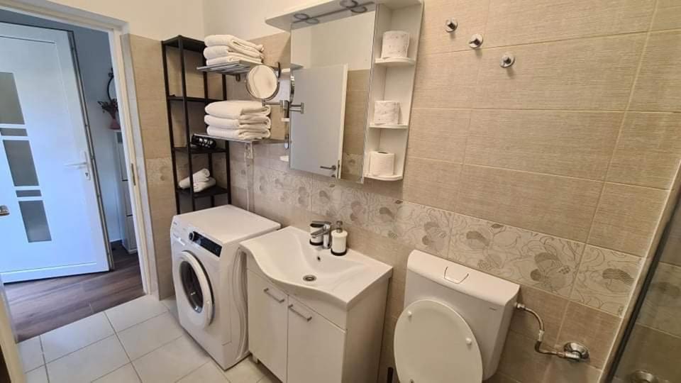 Stylish City View Apartment * Bellela * Korcula Town Bagian luar foto